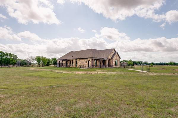 Corsicana, TX 75109,112 Bluffview Lane