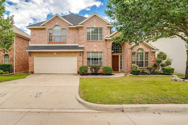 4624 Maple Hill Drive, Fort Worth, TX 76123