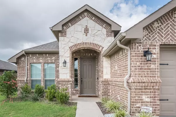 Fort Worth, TX 76179,5909 Scottsdale Lane