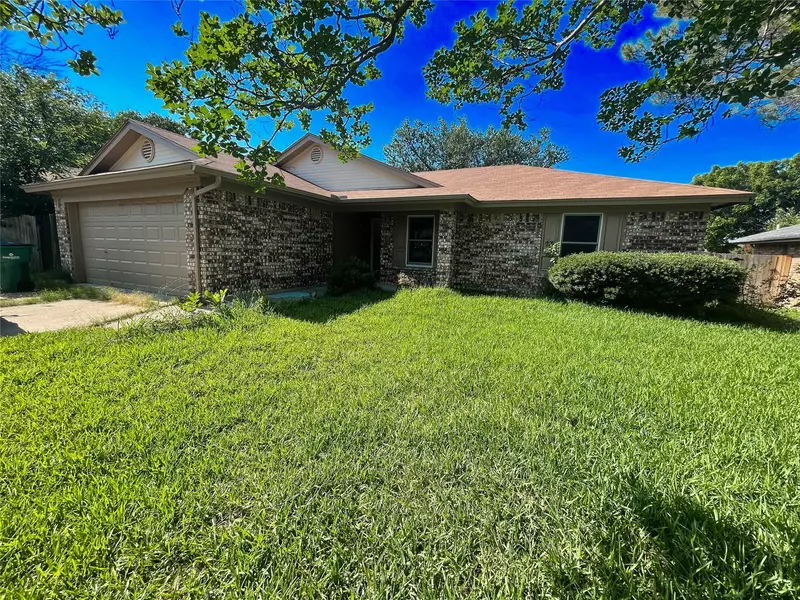 6441 Loma Vista Drive, Watauga, TX 76148