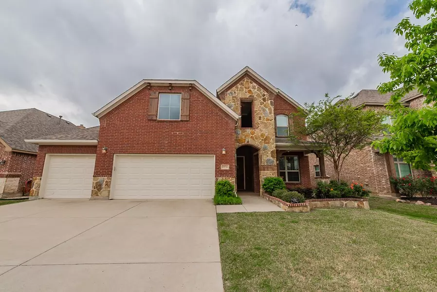 1976 Sundown Drive, Little Elm, TX 75068