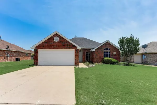 602 Oliver Lane, Waxahachie, TX 75165