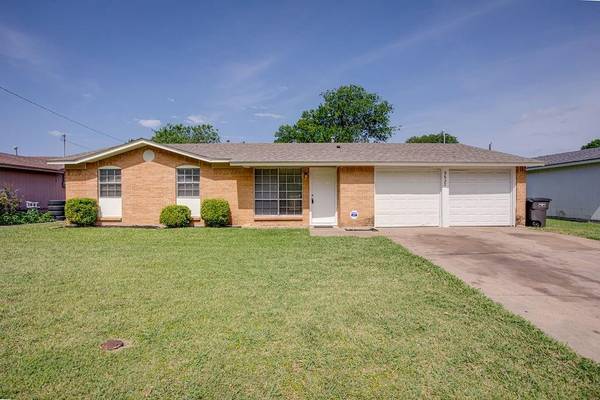 5632 Conroy Street, Fort Worth, TX 76134