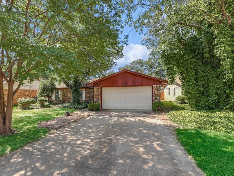 13118 Twin Oaks Drive, Balch Springs, TX 75180