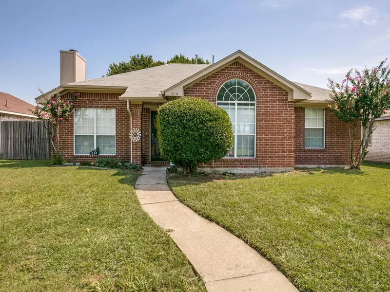 614 Atteberry Lane, Lancaster, TX 75146