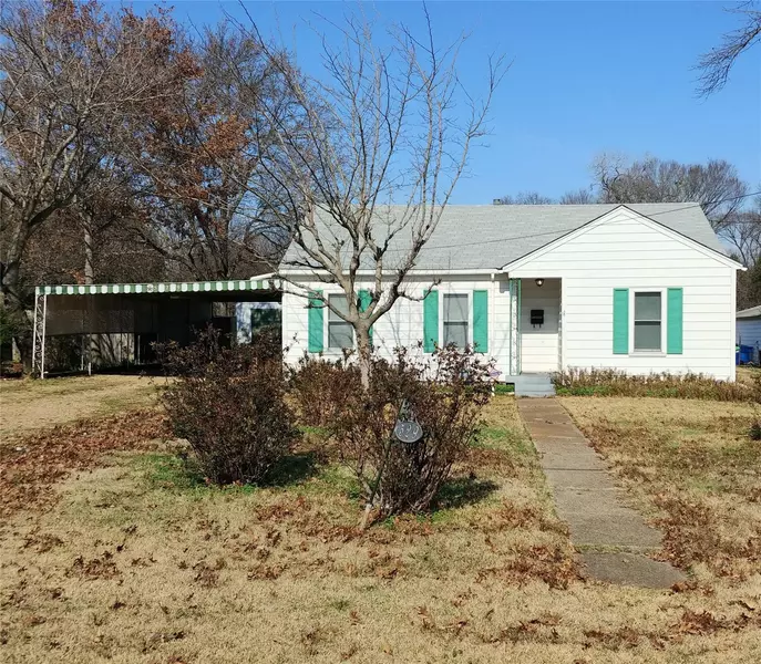 529 W Hammond Street, Lancaster, TX 75146