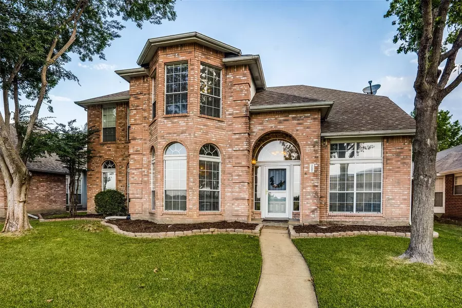 2602 Crosslands Drive, Garland, TX 75040