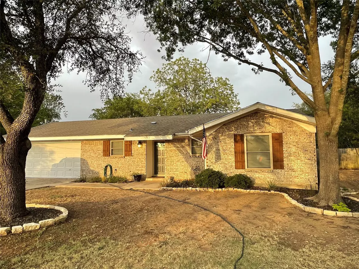 Bangs, TX 76823,307 Elm Street