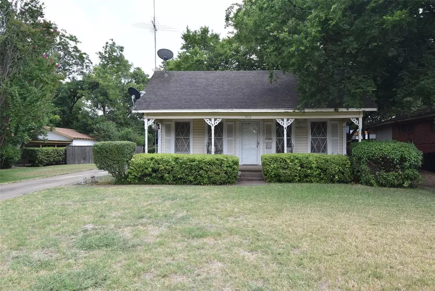 1012 E Elm Street, Hillsboro, TX 76645