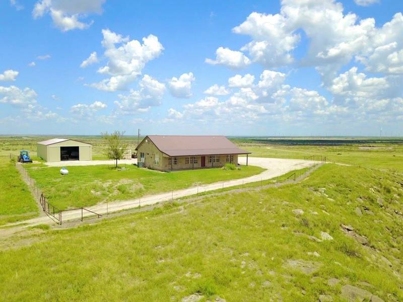 515 Falls County Road, Archer City, TX 76351