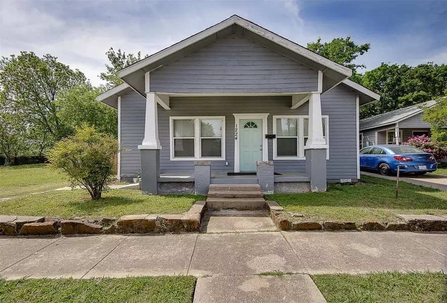 1224 E Tucker Street, Fort Worth, TX 76104