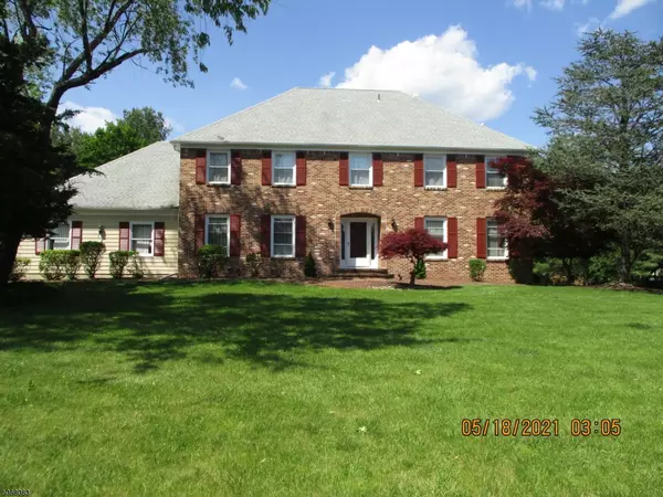 106 Woodview Dr, Montgomery Twp., NJ 08502