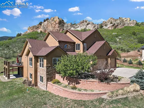 5716 Country Club DR, Larkspur, CO 80118