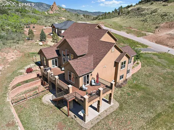 Larkspur, CO 80118,5716 Country Club DR