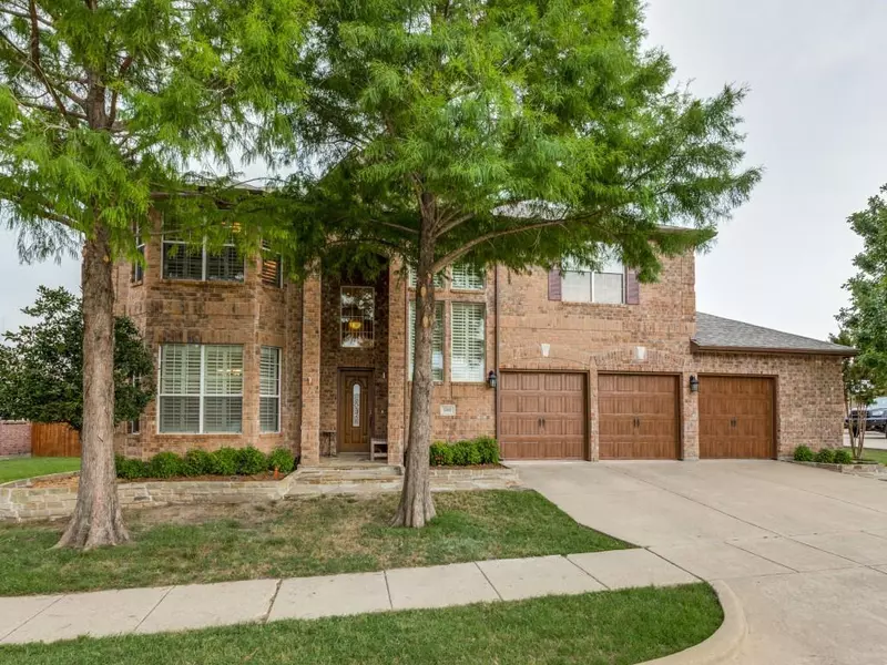 1302 Valley Stream Drive, Wylie, TX 75098