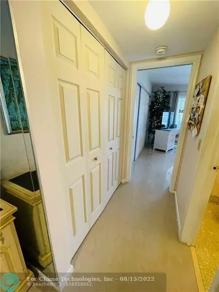 Deerfield Beach, FL 33442,311 Farnham M  #311