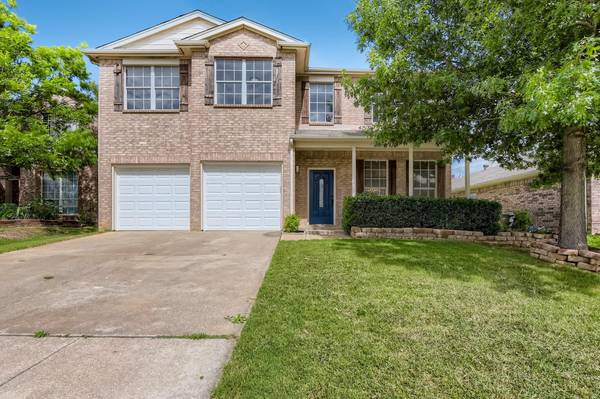 8024 Southern Pine Way, Fort Worth, TX 76123