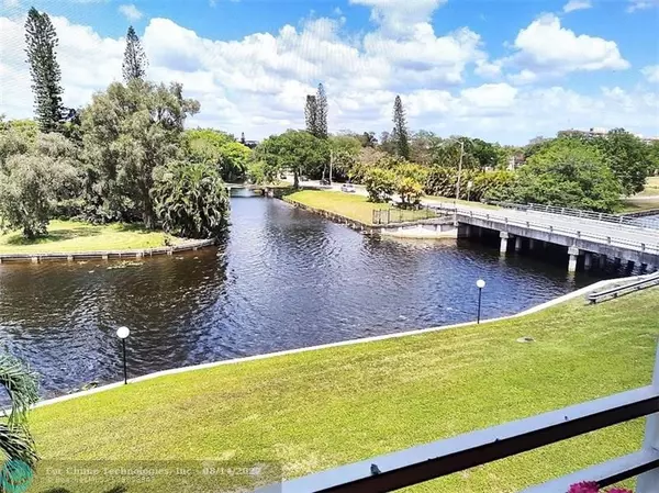 3601 Inverrary Dr  #309, Lauderhill, FL 33319