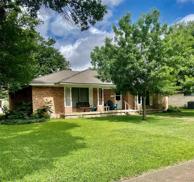 2113 Lansdowne Drive, Garland, TX 75040