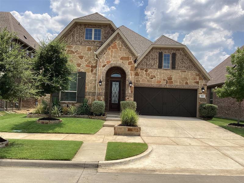 803 Red Maple Road, Euless, TX 76039