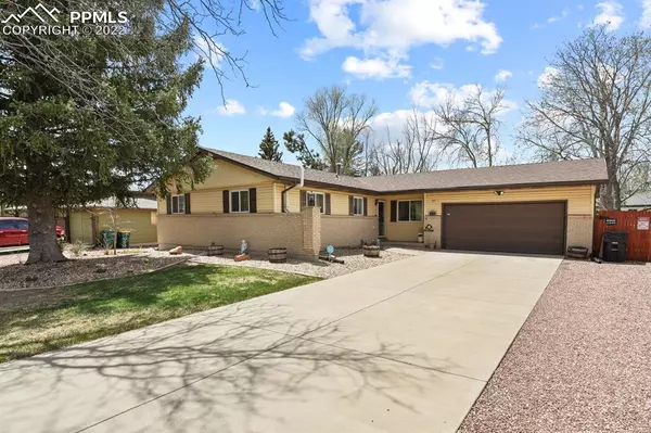 1418 Osgood RD, Colorado Springs, CO 80915