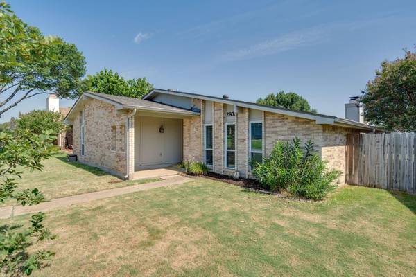 2832 Hamlett Lane, Flower Mound, TX 75028