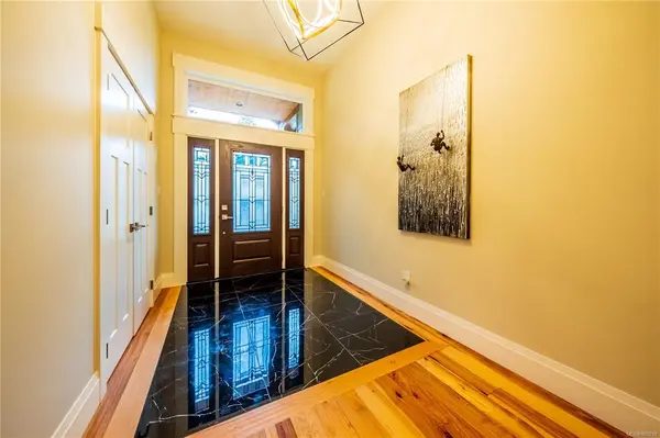 140 Bray Rd, Nanaimo, BC V9T 0J8