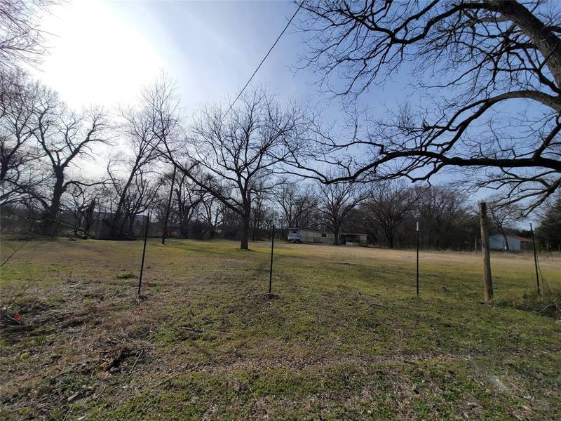 1068 County Road 4526, Whitewright, TX 75491