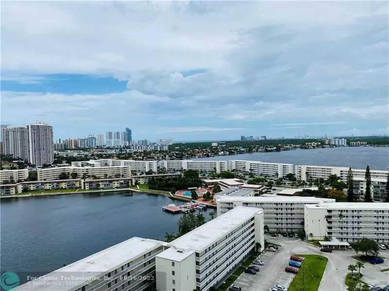 18021 SE Biscayne Blvd  #PH4, Aventura, FL 33160