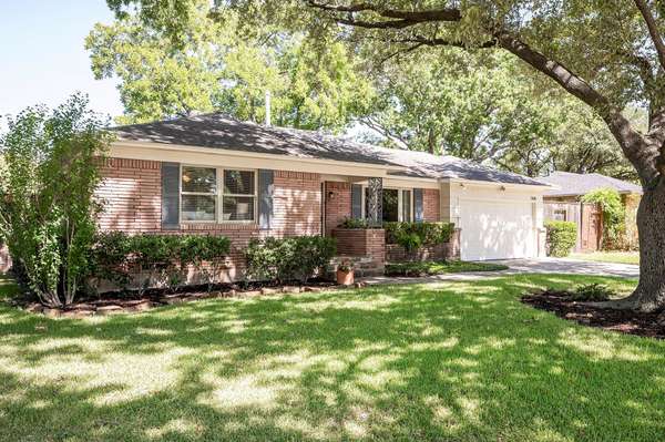 306 S Lois Lane, Richardson, TX 75081