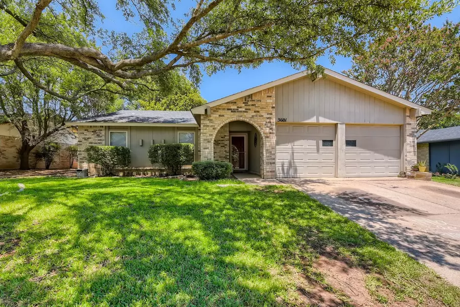 3601 Willow Ridge Drive, Arlington, TX 76017