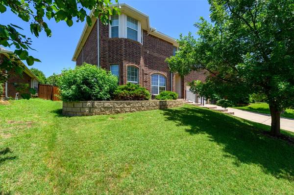 1613 Buena Vista Drive,  Denton,  TX 76210