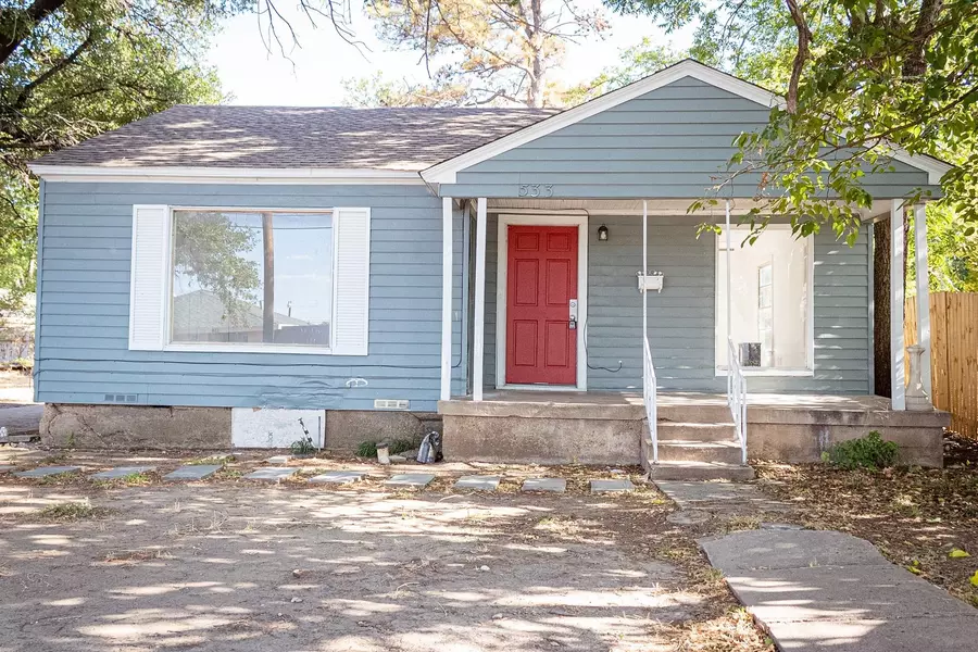 533 Austin Street, Grand Prairie, TX 75051