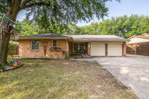 625 W Dorris Drive, Grand Prairie, TX 75051