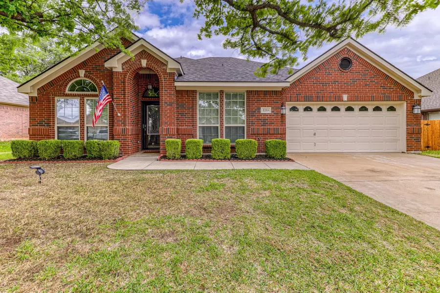 2233 Trevor Drive, Weatherford, TX 76087