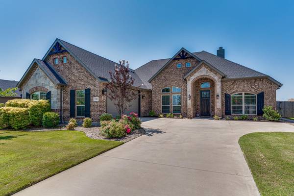 108 Odonna Drive, Waxahachie, TX 75165