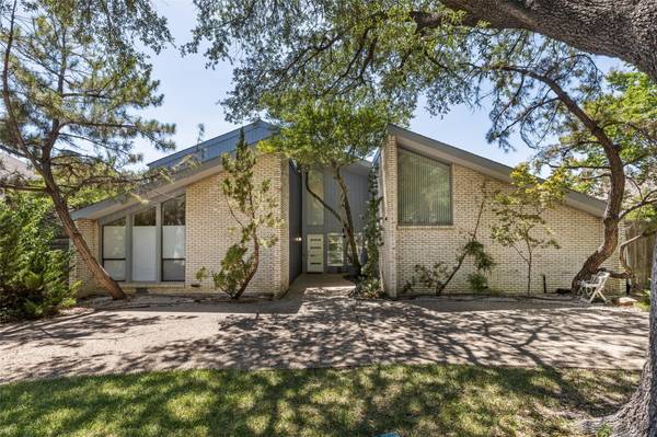 9211 Windcrest Drive, Dallas, TX 75243