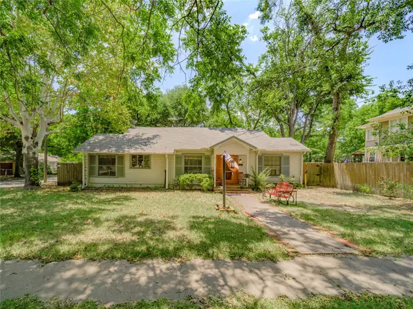 1421 W 4th Avenue, Corsicana, TX 75110