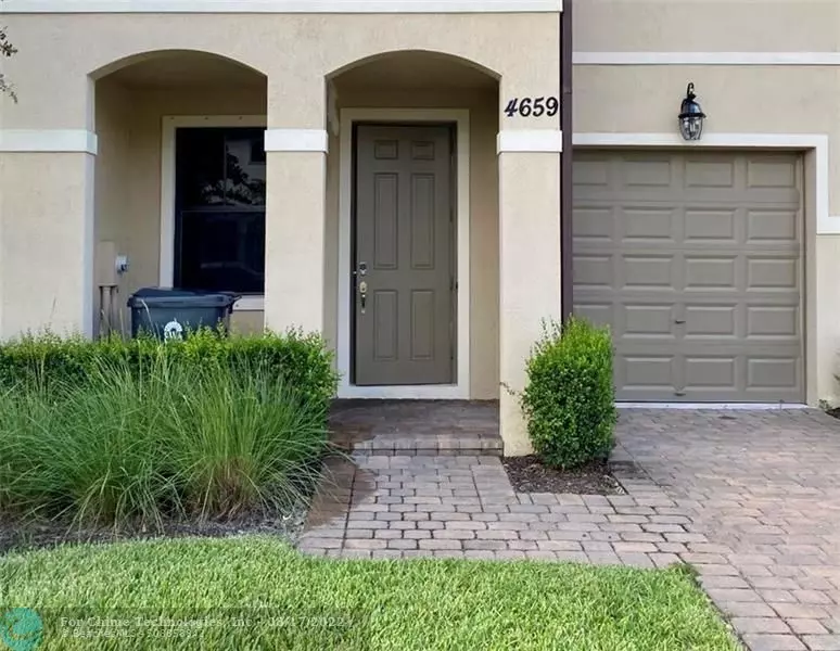 4659 Silver Saw Ln, Lake Worth Beach, FL 33463