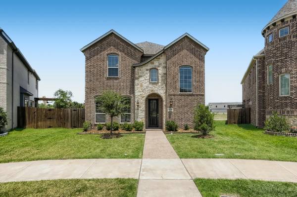 5224 Soren Street, Irving, TX 75038