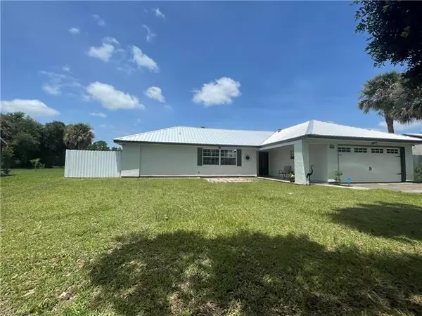 Labelle, FL 33935,4047 S Edgewater CIR