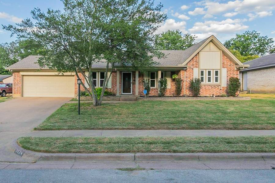 3624 Wayne Court, Bedford, TX 76021