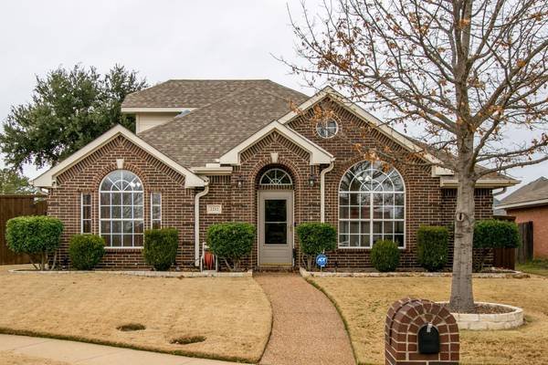 2212 Pinto Lane, Lewisville, TX 75067