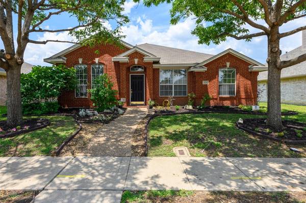 1221 Marina Court, Lewisville, TX 75067