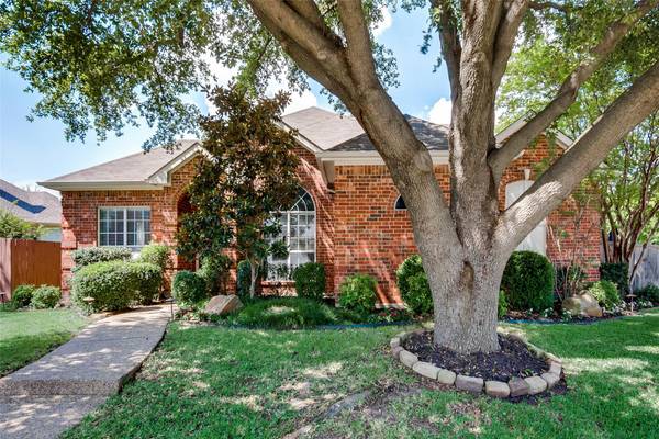 1141 Valley Oaks Drive, Lewisville, TX 75067