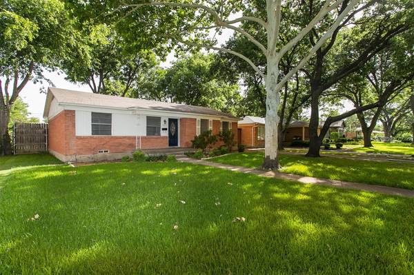 422 Hanbee Street, Richardson, TX 75080