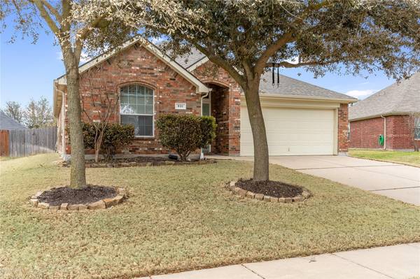 931 Hunter Lane, Burleson, TX 76028