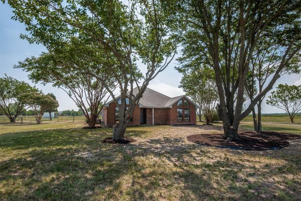 20110 Willow Glade Circle,  Pilot Point,  TX 76258