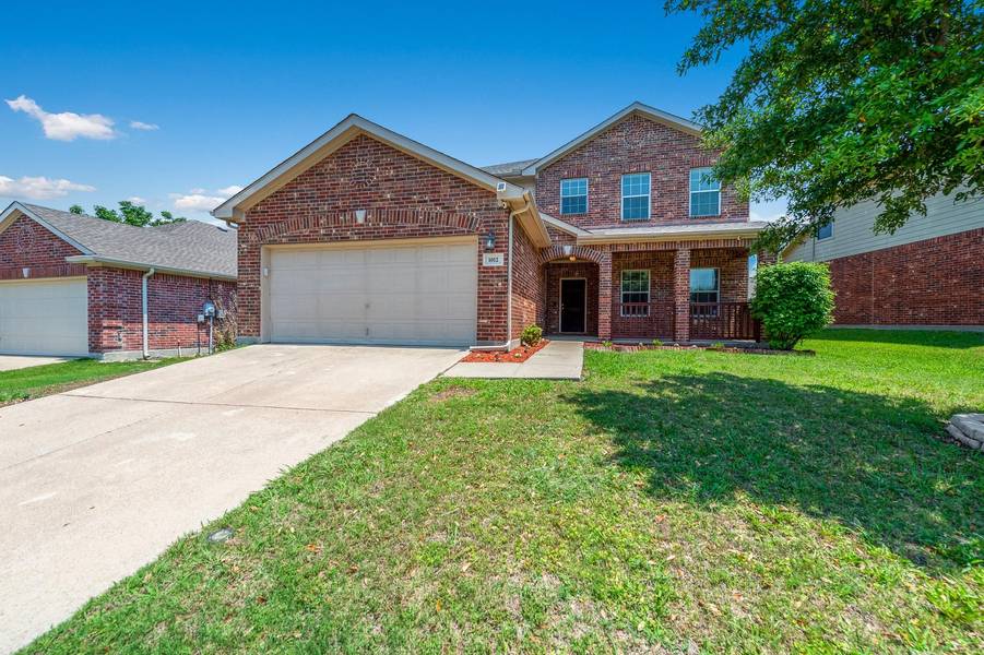 1012 Partridge Drive, Aubrey, TX 76227