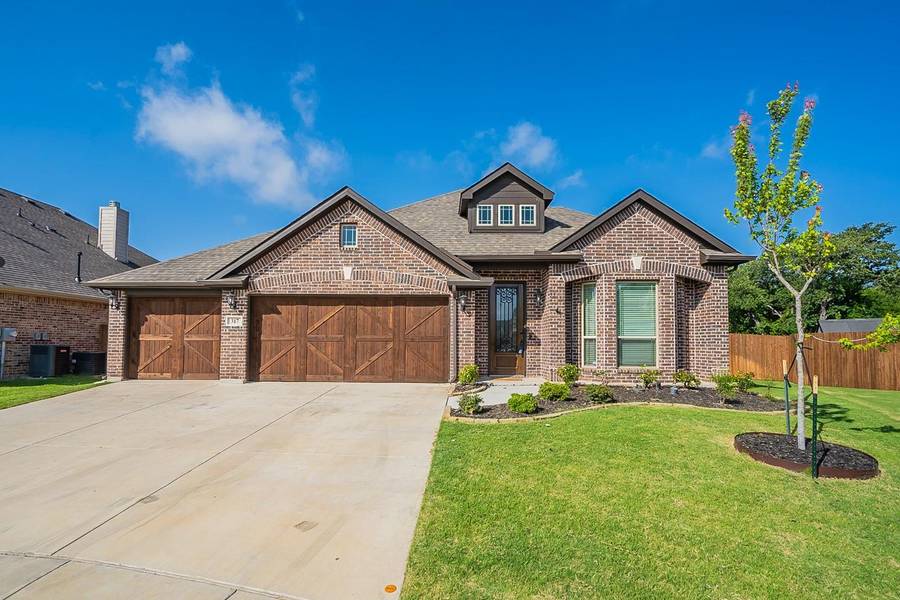 317 Prairie Oak Court, Burleson, TX 76028